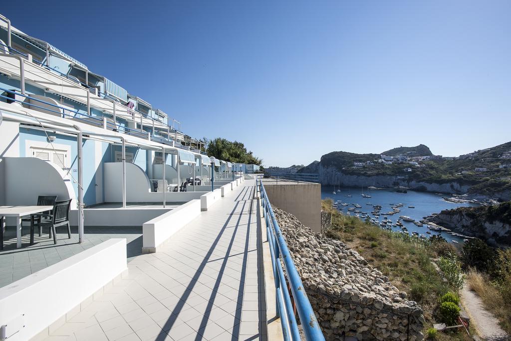 Magi - Appartamenti Maga Circe Ponza Exteriér fotografie