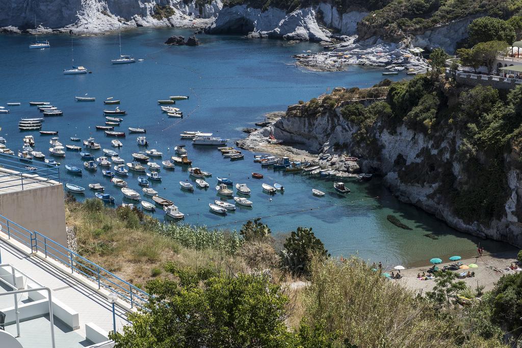 Magi - Appartamenti Maga Circe Ponza Exteriér fotografie